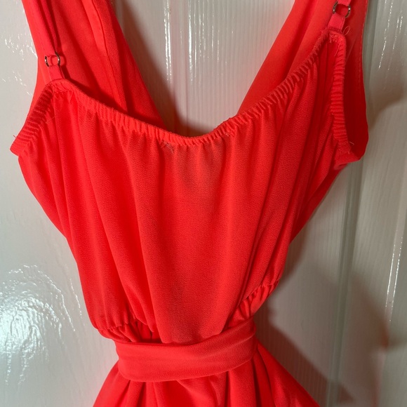 💞 NWT ReVamped Coral Romper Ladies size Medium - Picture 6 of 8